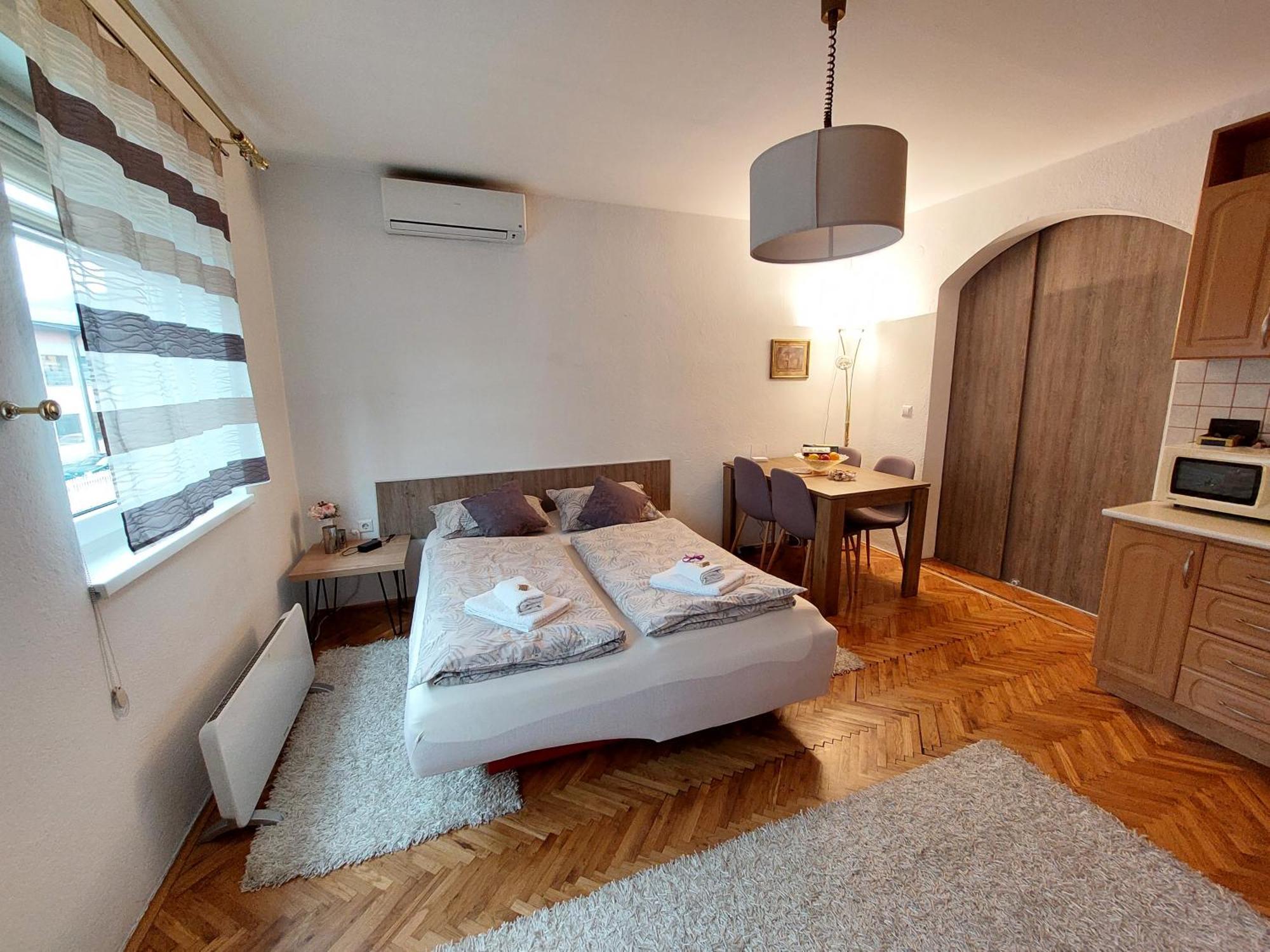Mb Deluxe Apartment Visoko Exteriér fotografie